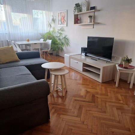"Apartment Zagreb Idila Center", With A Balcony, Speed Wifi Bagian luar foto